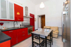 San Donato District & Piazza Statuto Roomy Flat